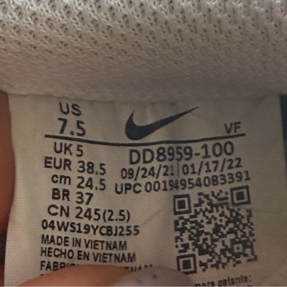 Size 7.5 - Nike Air Force 1 Low White 2022 DD8959-100 W - Picture 8 of 8